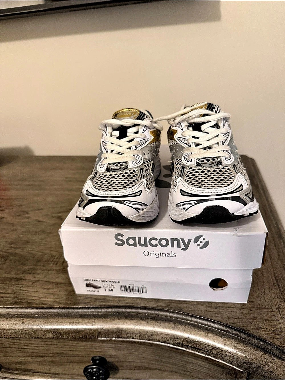 Saucony ProGrid Omni 9 1Y